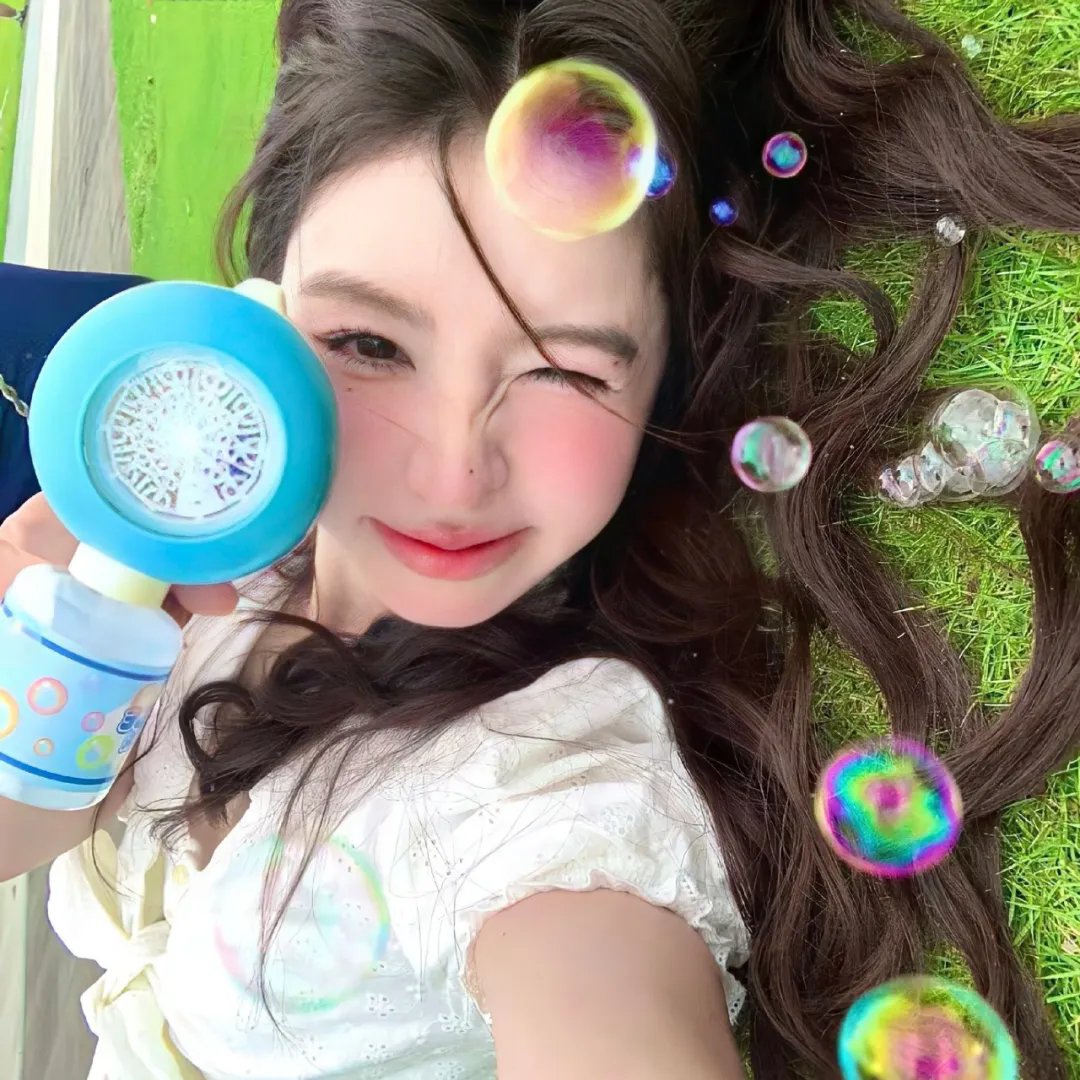 冬天的女子海报