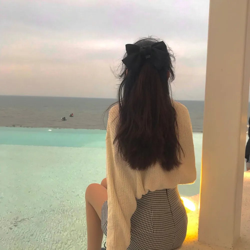 他是龙海报
